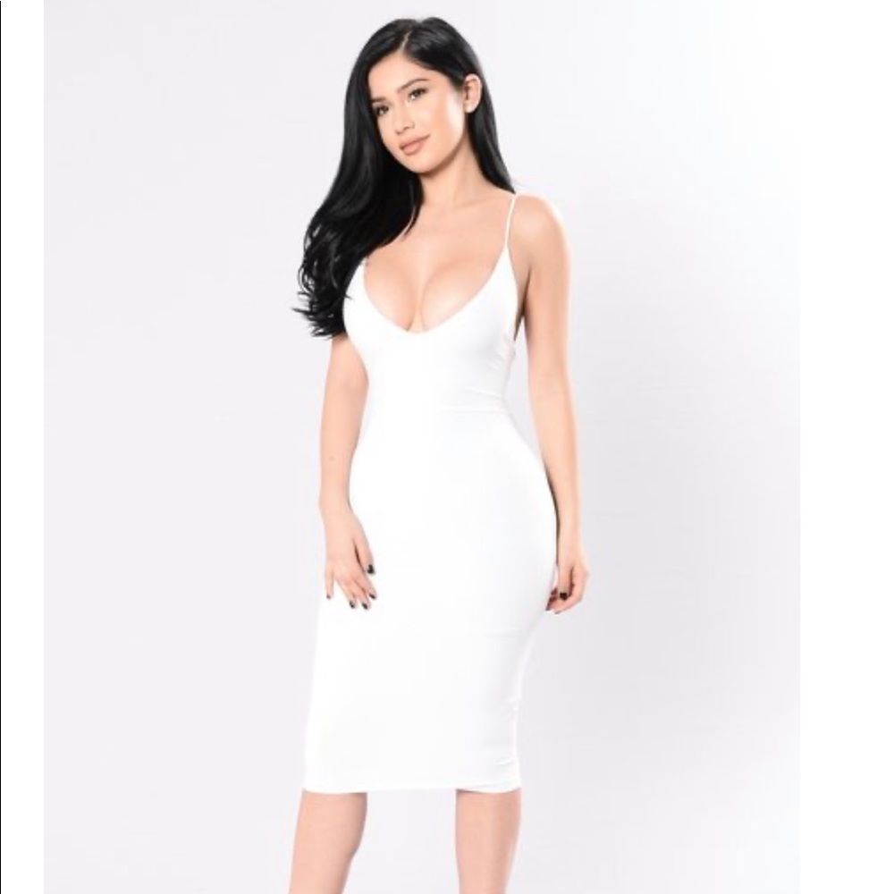 Fashion Nova dress women’s large white v-neck midi